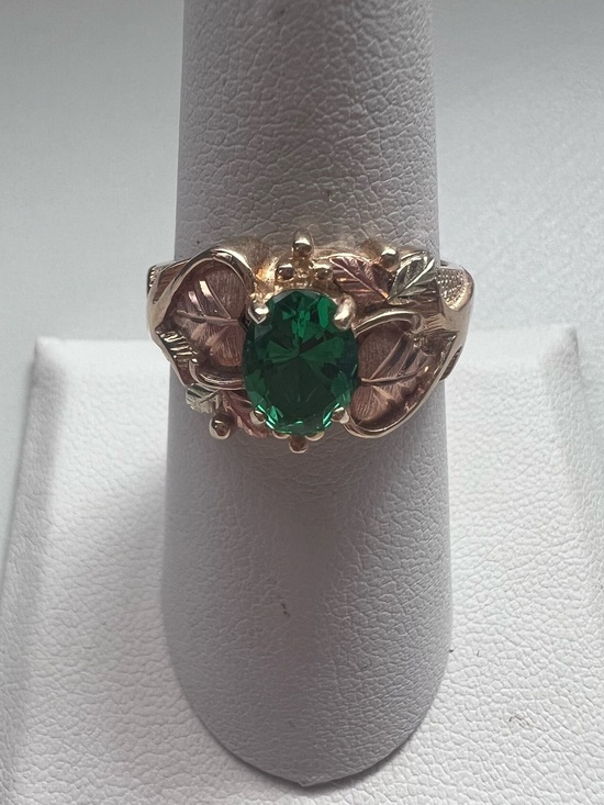 Black Hills Gold Jewelry - Vintage Coleman C.Co 10K Black Hills Gold Green Gemstone Ring Size 8